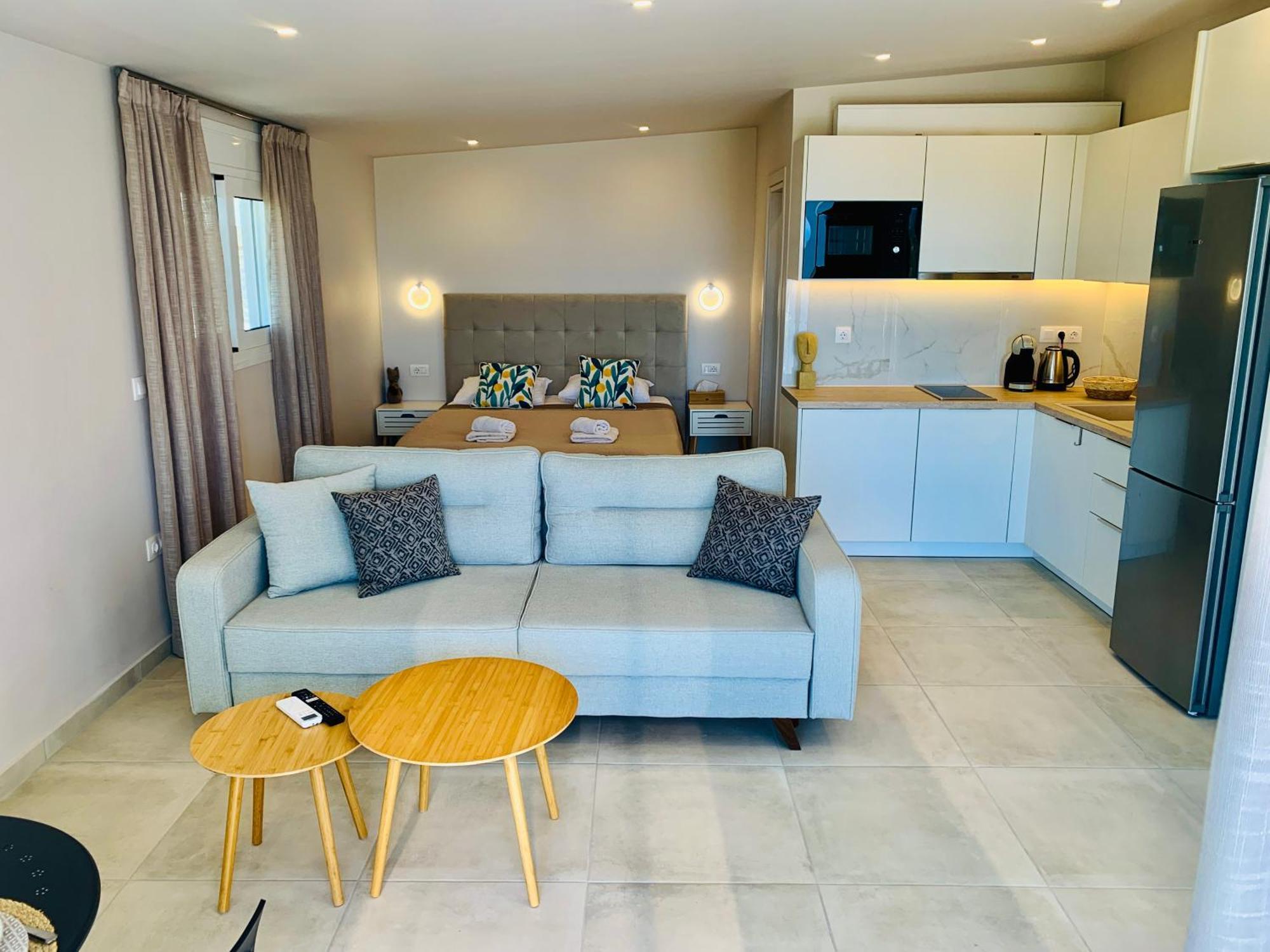 Thelfi Luxury Studio In Attica - Close To Varkiza Beach - Sea View Vári المظهر الخارجي الصورة
