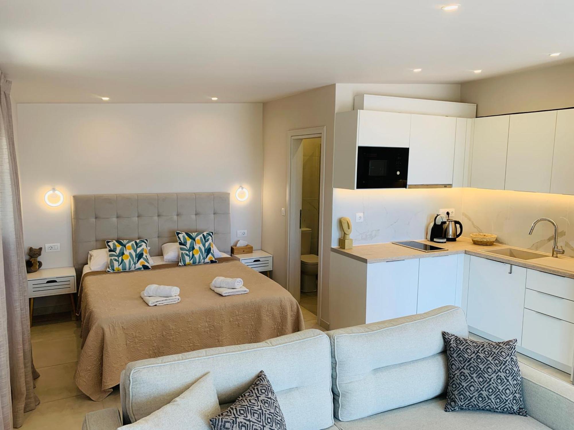 Thelfi Luxury Studio In Attica - Close To Varkiza Beach - Sea View Vári المظهر الخارجي الصورة